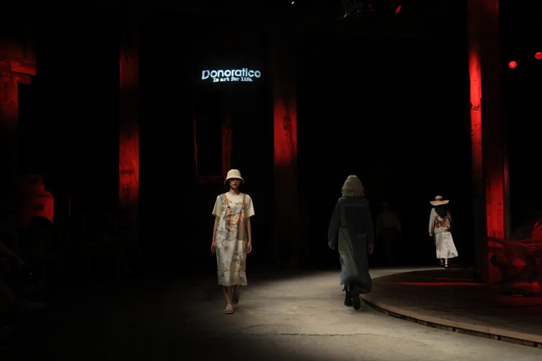 Donoratico 达衣岩 2024S/S|「雾里看花」,现场及造型记录